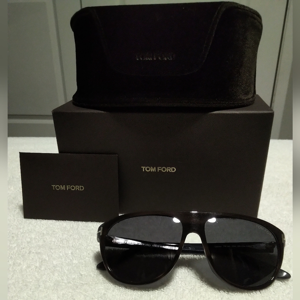 BRAND NEW Authentic Tom Ford Sunglasses - Picture 1 of 5